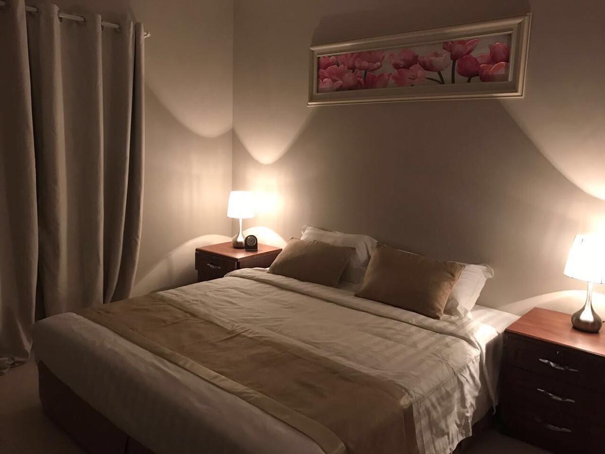 אל חובר Gulf Breeze Hotel Apartments מראה חיצוני תמונה
